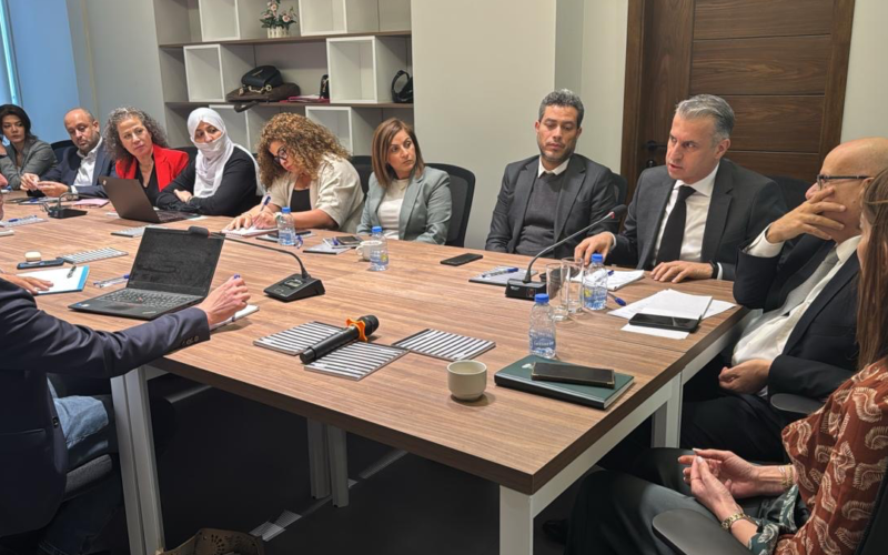 معهد باسل فليحان شارك في اجتماع اللجنة التقنية للشراء العام   وعرض برامجه في إطار التدريب الإلزامي للقائمين به