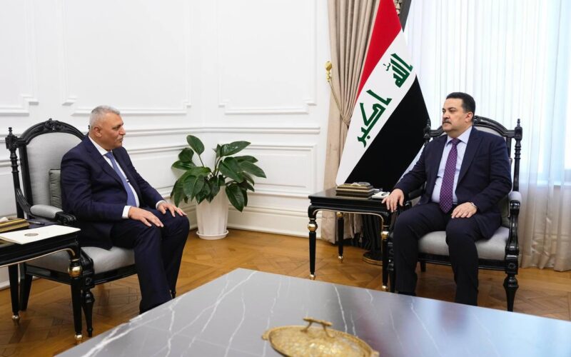 “في إطار تعزيز التعاون الأمني: اللواء شقير يزور بغداد ويلتقي السوداني لبحث سبل مكافحة الجريمة وتعزيز التنسيق الاستخباري”