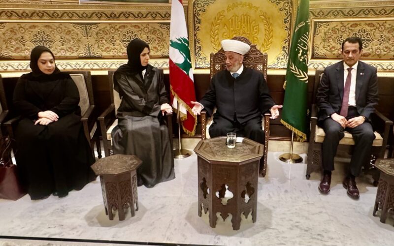 استقبل مفتي الجمهورية اللبنانية الشيخ عبد اللطيف دريان في دار الفتوى وزيرة التربية والتعليم العالي في دولة قطر سعادة السيدة لولوة بنت راشد بن محمد الخاطر استقبل مفتي الجمهورية اللبنانية الشيخ عبد اللطيف دريان في دار الفتوى وزيرة التربية والتعليم العالي في دولة قطر سعادة السيدة لولوة بنت راشد بن محمد الخاطر