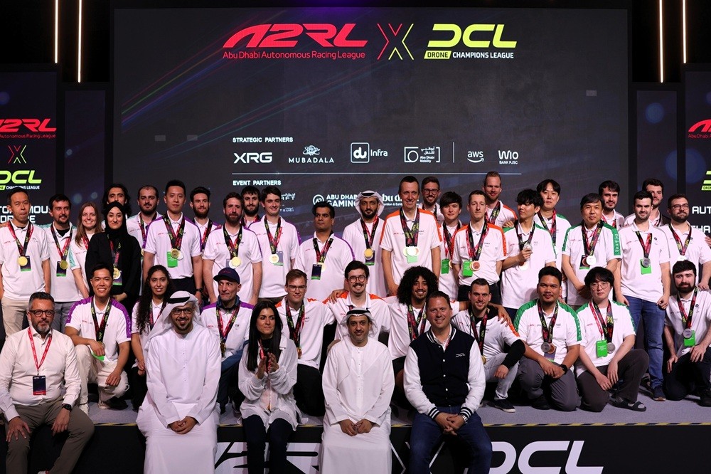 بوظبي تسجّل إنجازاً جديداً.. الذكاء الاصطناعي يتفوّق على البشر في بطولة الطائرات المسيرة الأكثر إثارة في العالم